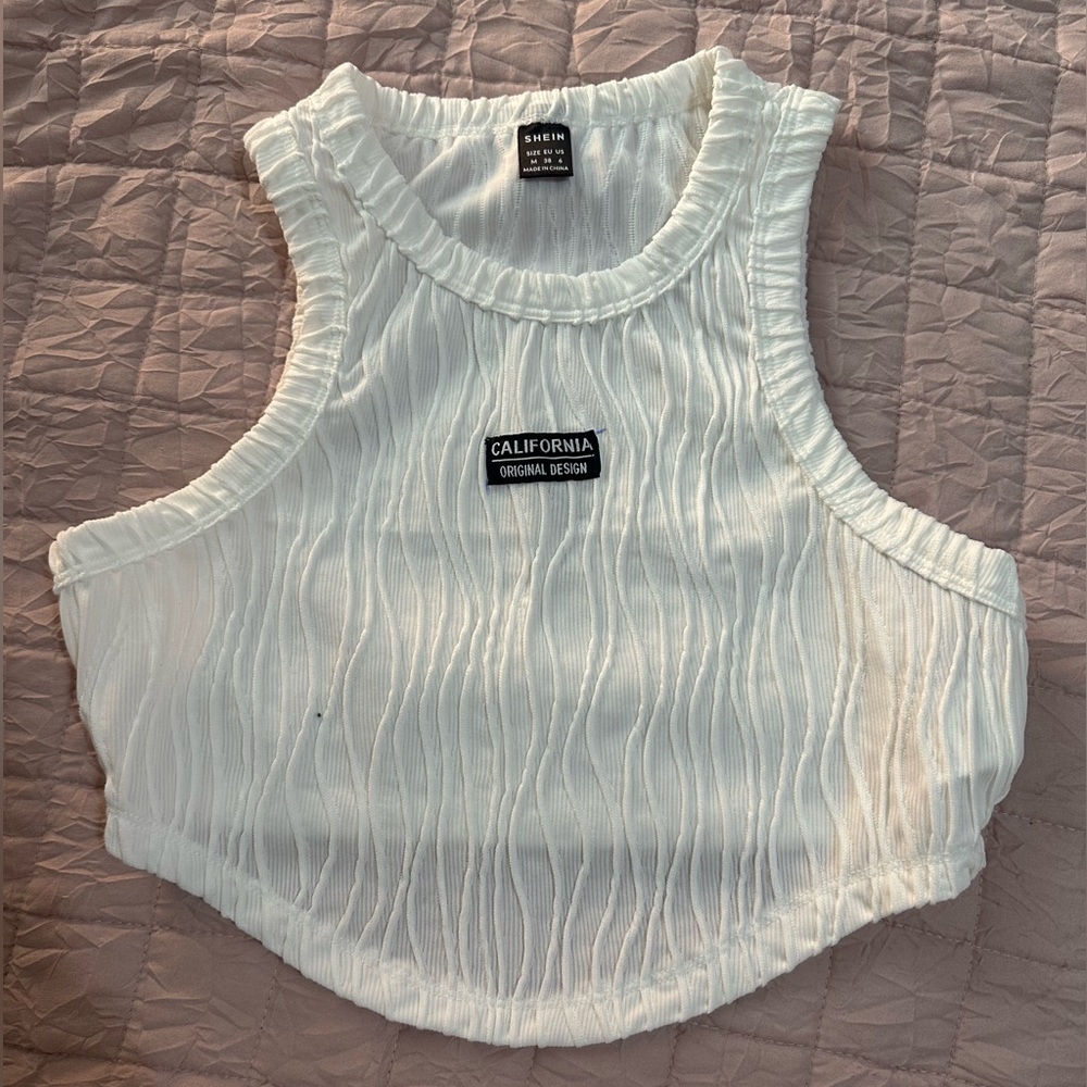 SHEIN White Textured Sleeveless Top